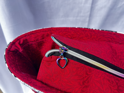 lovely zip detail on a high end tote bag made at sew mindful crafts